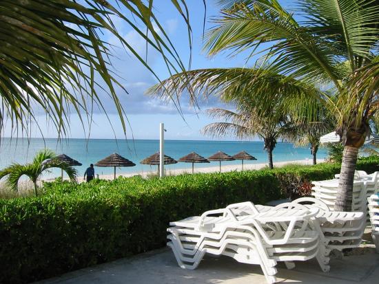 Vue sur la plage de l'hôtel