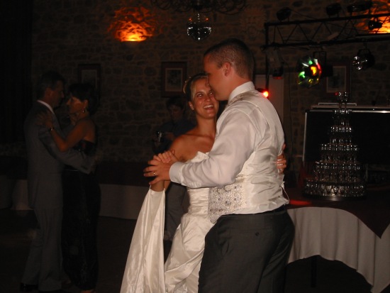 The married couple opening the dance!