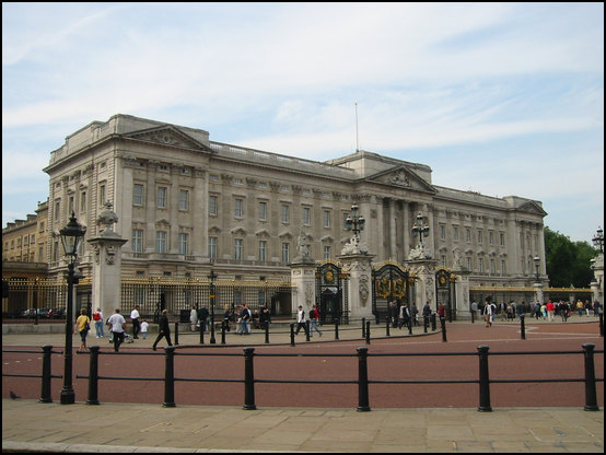 Buckingham palace with its amazing golden decorations