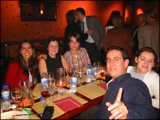 Marcela, ..., Mari Cruz, Raoul and Céline at the table