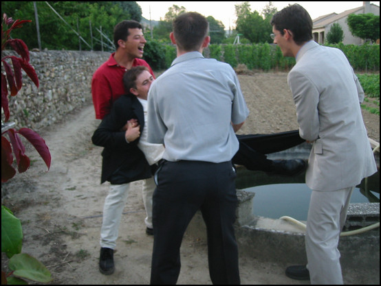 Guillaume à deux doigts de passer à l'eau... mais non