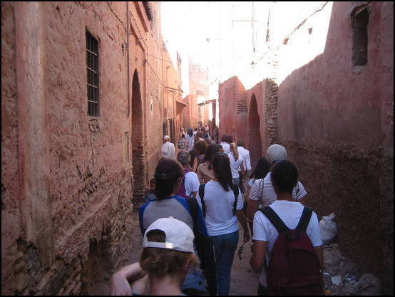 Le groupe dans le vieux Marrakech