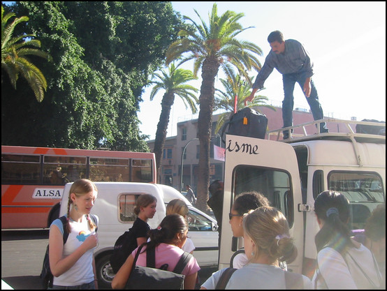 Départ en mini bus pour le Haut Atlas