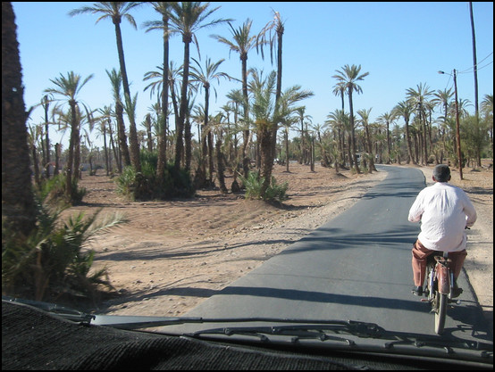 La palmeraie, sur le point de doubler un cyclo