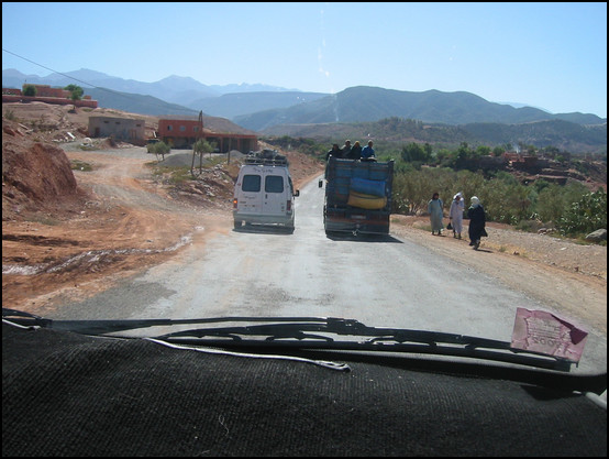 Dépassement de camion-bus