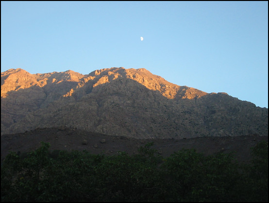 Le lever de la lune vu de la Kasbah