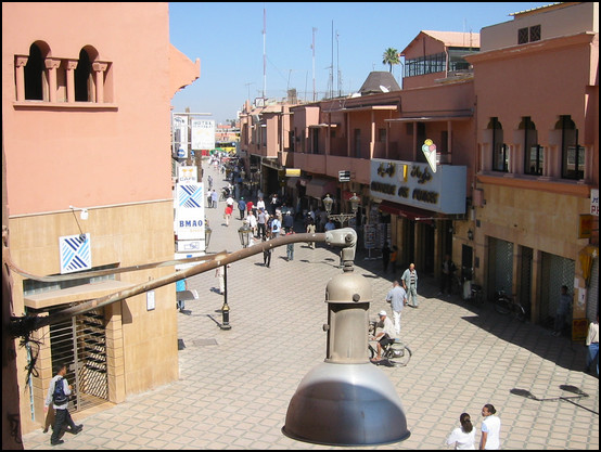 La rue piétonne de Marrakech